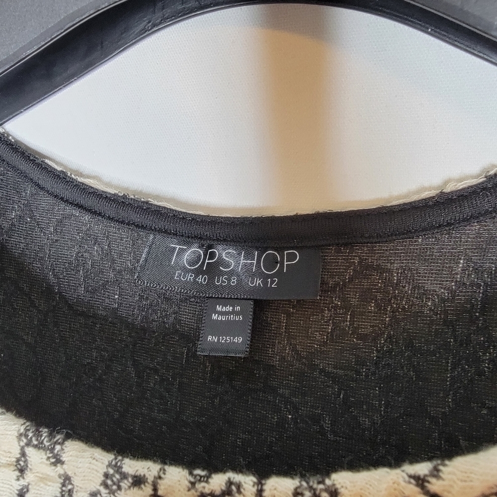 Topshop Floral Textured Cold Shoulder Dress - Picture 9 of 11